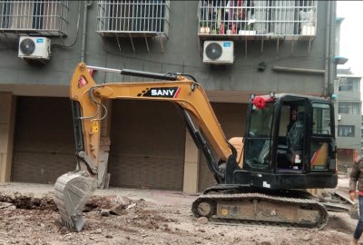 ​自己买辆小挖掘机干活，多久能回本，能不能赚到钱