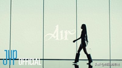 ​组合ITZY成员Yeji宣布新身份