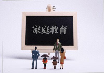 ​引导青少年树立正确的价值观和行为准则可以从以下几个方面入手
