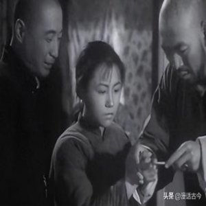 ​一组民国真实照片：患上花柳病的女子，躺床上接客的富家千金！