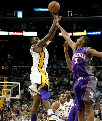 科比职业生涯最精彩的5场比赛  经典中的经典 你看过哪几场？