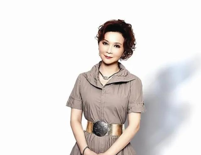 春晚明星蔡明的精美相册