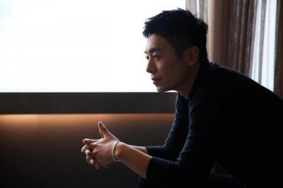 ​朱亚文的老婆，竟然是我们熟悉的她，怪不得一直这么低调