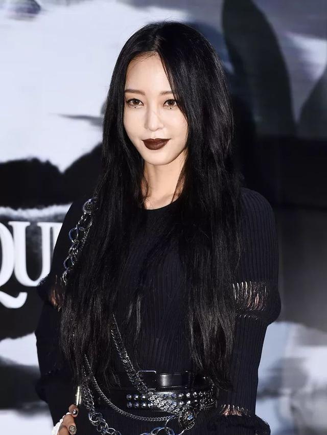 换脸电视剧豆瓣（每部戏都换脸把40岁活成了18）(12)