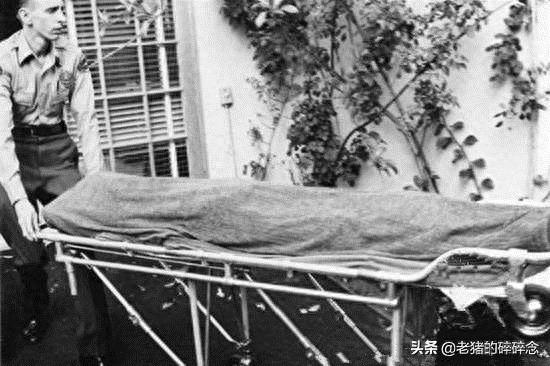 36岁便离奇死亡，玛丽莲·梦露在床上的死亡现场老照片曝光