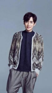 ​朱一龙家庭背景首次曝光，原来男神父母的职业竟然是……