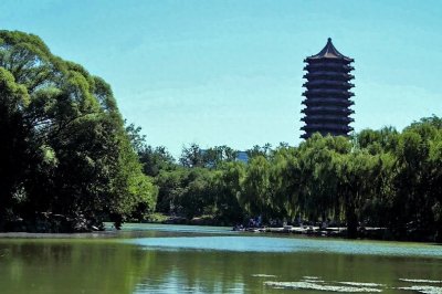 ​北京大学未名湖—千万人打卡的美景，有啥看点？