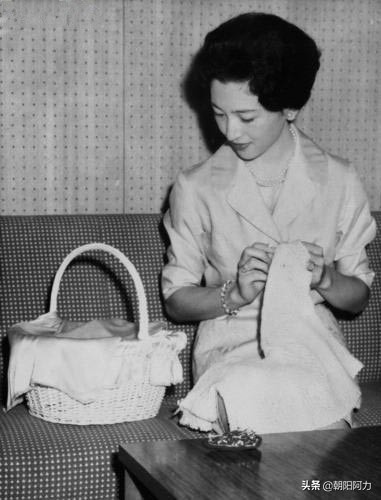 日本皇后美智子的年轻美照