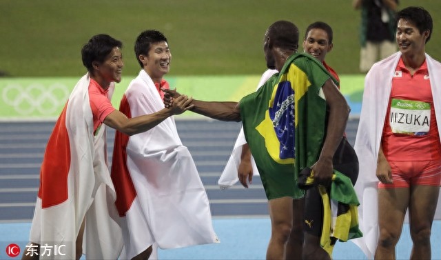 博尔特的人气到底有多高 看看这组图你就知道了