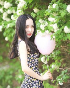 ​学好这9个拍照姿势，再也不用担心不会摆动作了，一看就会