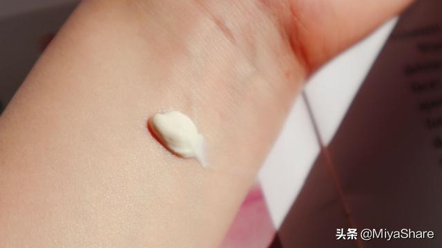 防晒霜红黑榜真人实测(ISDIN红榜第1适合全肤质)(8)