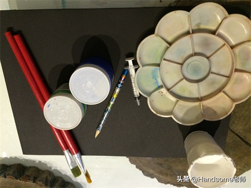 儿童创意美术：沥粉画-跟着线走