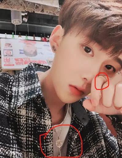 王乐乐有多喜欢允恩?两人终于晒合照,手机屏保改成她!