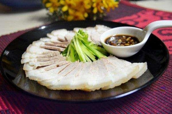 白肉要煮多长时间 白肉怎么煮才好吃 白肉要煮多长时间 白肉怎么煮才好吃