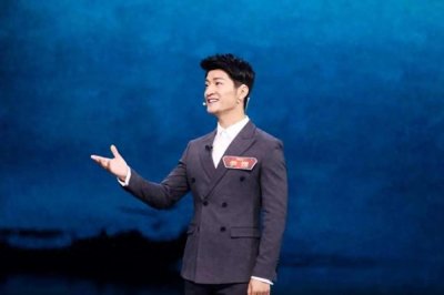 ​尹颂：首秀《满堂喝彩》，入职央视2年终在综艺频道有了一席之地