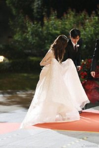 蔡徐坤郭麒麟搭肩秒变三岁小朋友 原来他们真正的关系是这样的