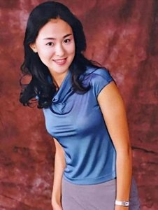 ​沈傲君和聂远分手16年，一个嫁乾隆后裔被宠成宝，一个二婚娶粉丝