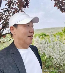 ​墨彩飞扬 挥洒自如--西安书法家常随利