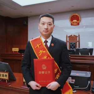 ​先进人物风采展播 ▏黄海燕：履职尽责，忠诚奉献