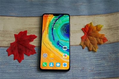 ​华为最新动态，精神的见证：不屈、坚韧、努力追光